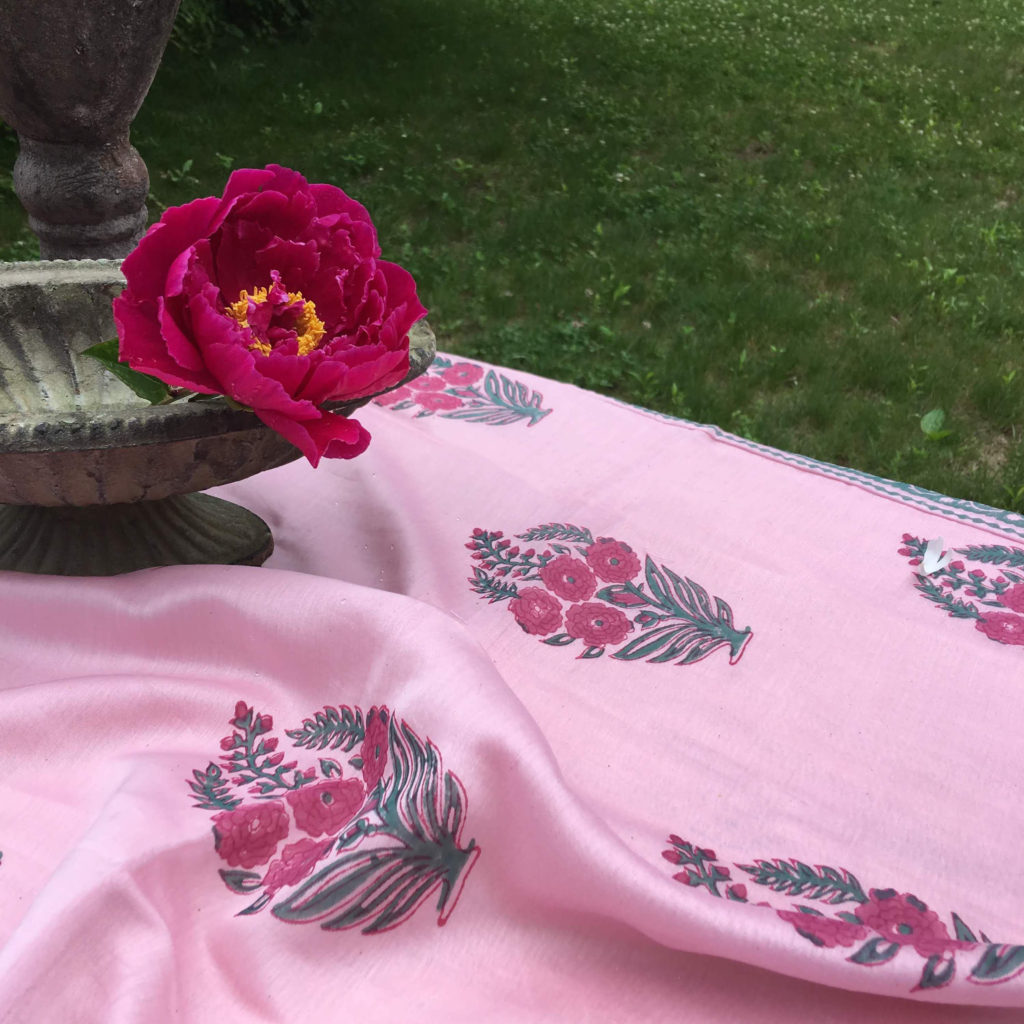 Roza silk-cotton tablecloth