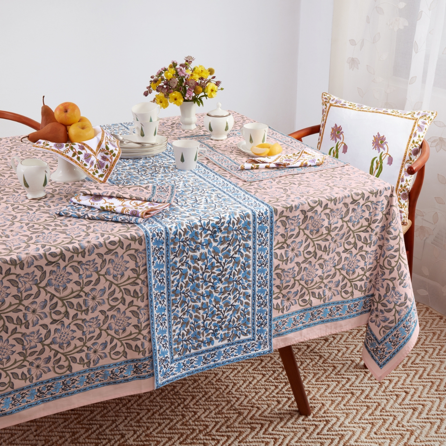 Naaz Tablecloth - Dusty Pink